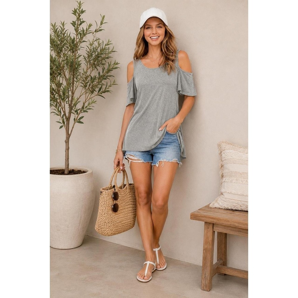 Women's Cold Shoulder Tunic Top Gray Size Large New With Tags - Picture 1 of 7